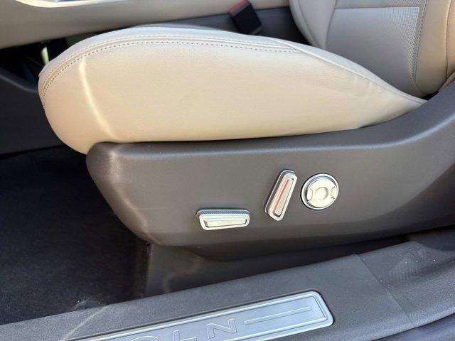 new 2025 Lincoln Nautilus car, priced at $64,320