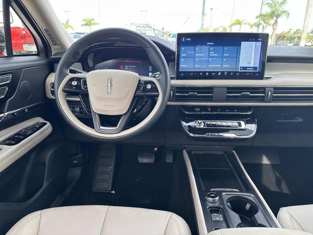 new 2025 Lincoln Corsair car, priced at $47,170