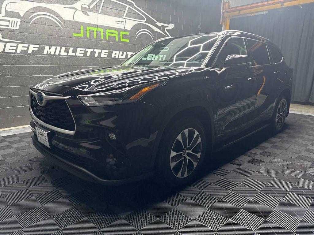 used 2021 Toyota Highlander Hybrid car, priced at $34,995