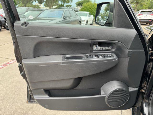 used 2010 Jeep Liberty car, priced at $5,900