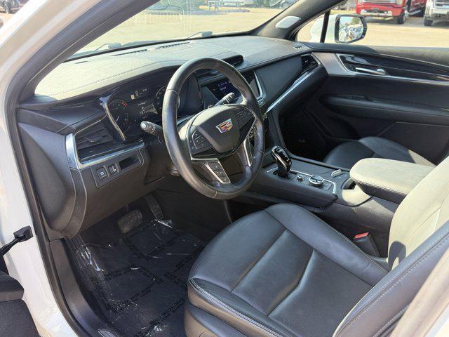 used 2023 Cadillac XT5 car, priced at $24,990