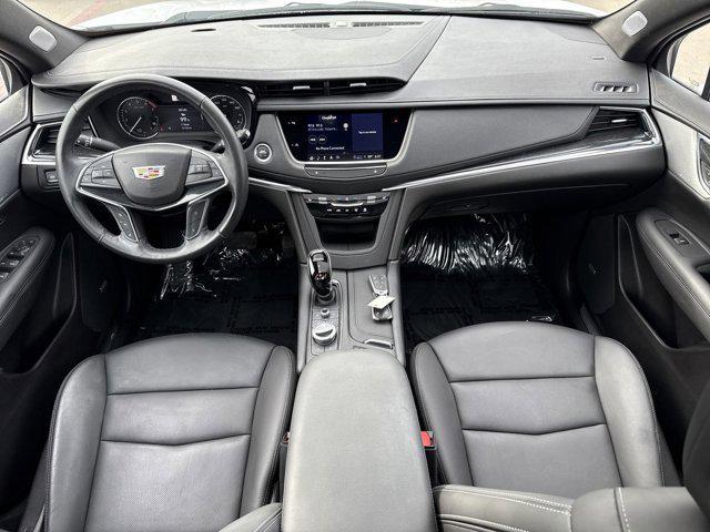 used 2023 Cadillac XT5 car, priced at $29,900