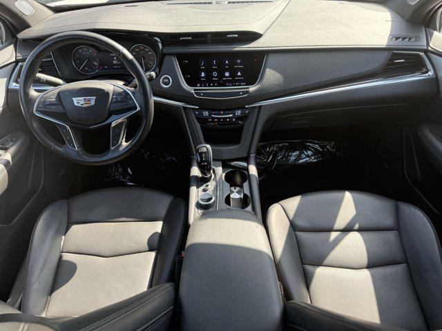 used 2023 Cadillac XT5 car, priced at $28,900