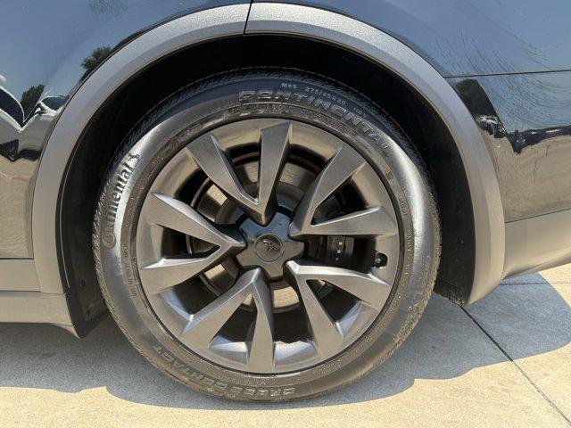 used 2022 Tesla Model X car, priced at $46,900