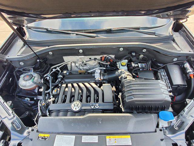 used 2021 Volkswagen Atlas car, priced at $24,999