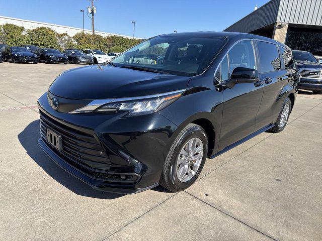 used 2023 Toyota Sienna car, priced at $37,999