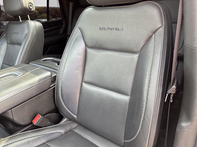 used 2022 GMC Yukon car, priced at $53,999