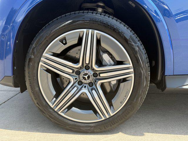 used 2023 Mercedes-Benz GLC 300 car, priced at $38,400