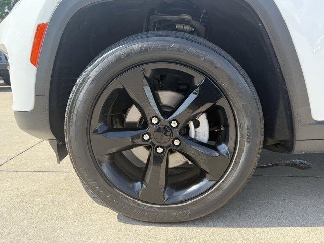 used 2023 Jeep Grand Cherokee car, priced at $32,499