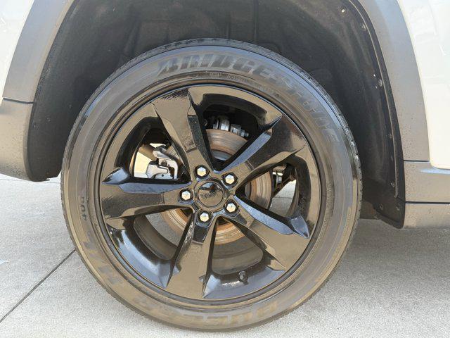 used 2023 Jeep Grand Cherokee car, priced at $32,499