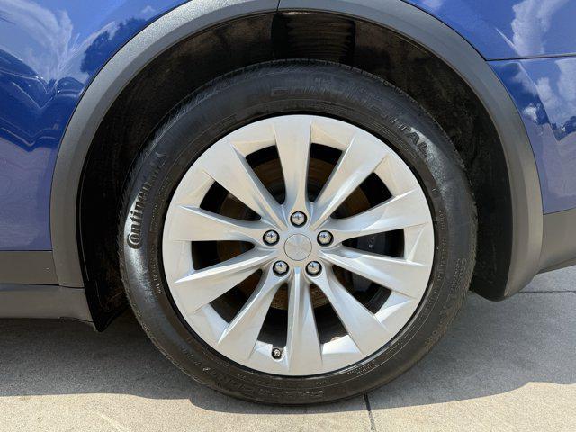 used 2021 Tesla Model X car, priced at $32,900