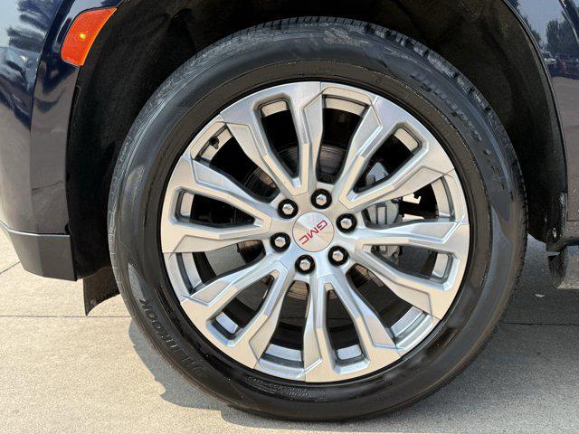 used 2022 GMC Yukon XL car, priced at $48,500
