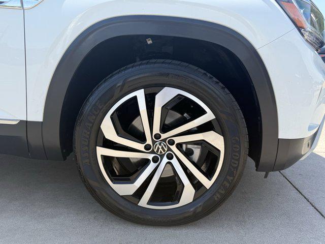 used 2022 Volkswagen Atlas Cross Sport car, priced at $25,999