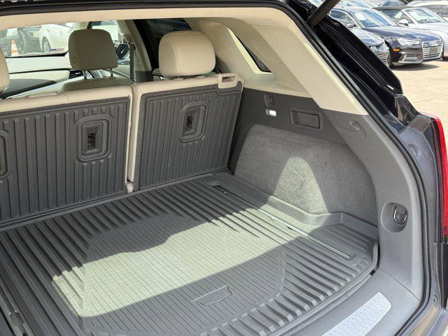 used 2021 Cadillac XT5 car, priced at $23,999
