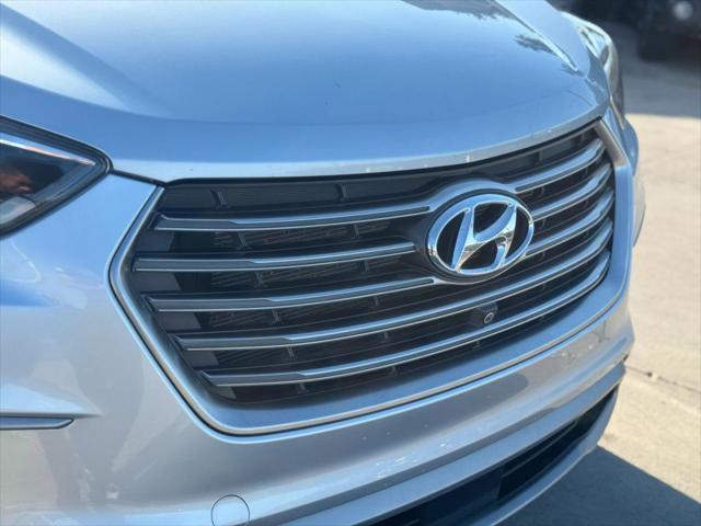 used 2017 Hyundai Santa Fe car, priced at $19,995