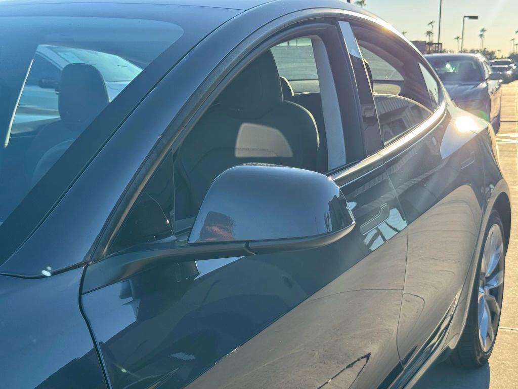 used 2024 Tesla Model 3 car, priced at $32,995