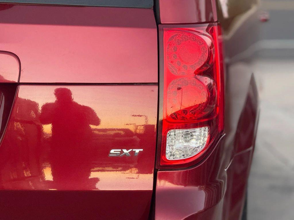 used 2014 Dodge Grand Caravan car, priced at $5,895