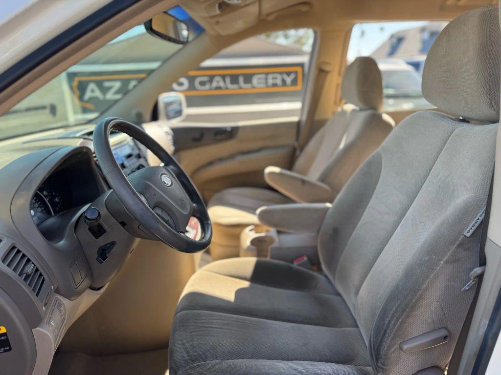 used 2007 Kia Sedona car, priced at $9,995