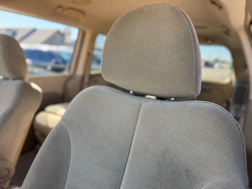 used 2007 Kia Sedona car, priced at $9,995