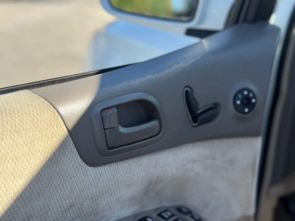 used 2007 Kia Sedona car, priced at $9,995