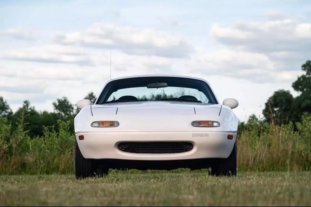 used 1990 Mazda MX-5 Miata car, priced at $22,995