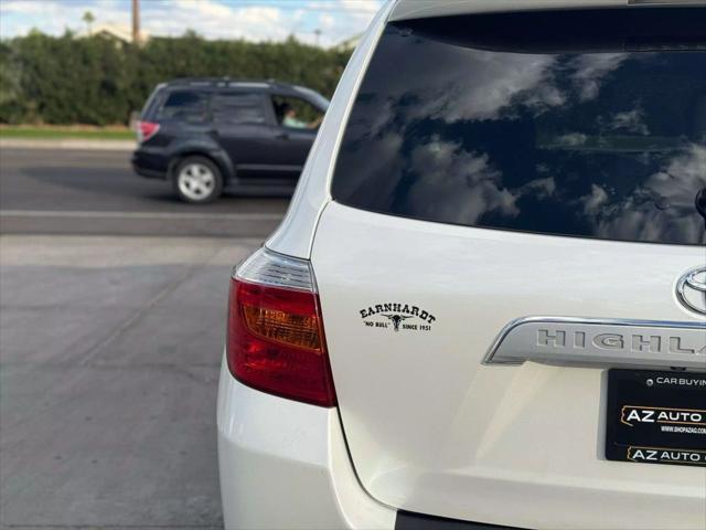 used 2010 Toyota Highlander car, priced at $10,495