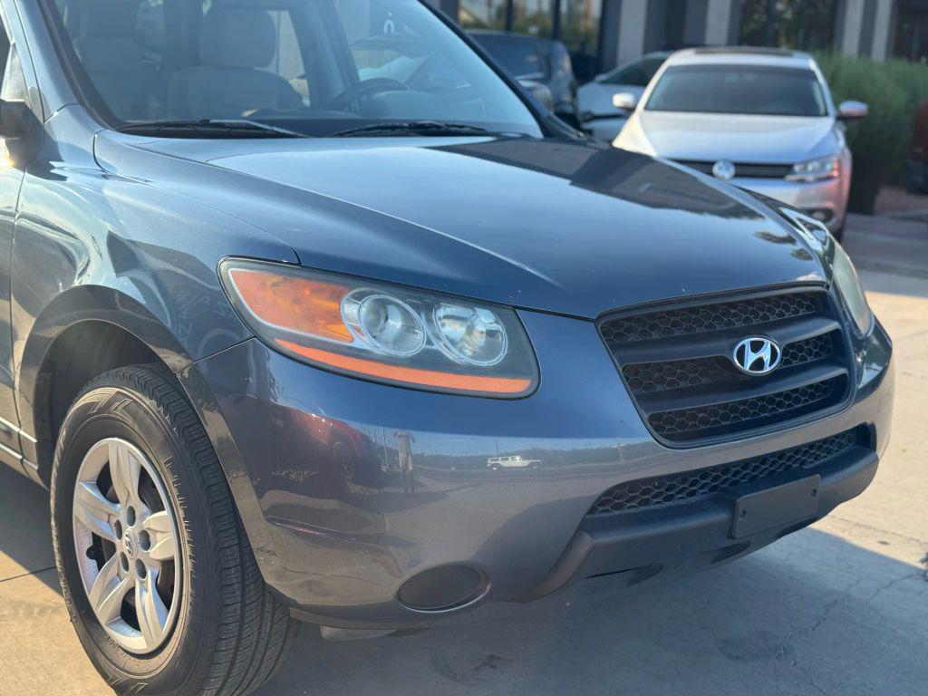 used 2009 Hyundai Santa Fe car, priced at $5,995