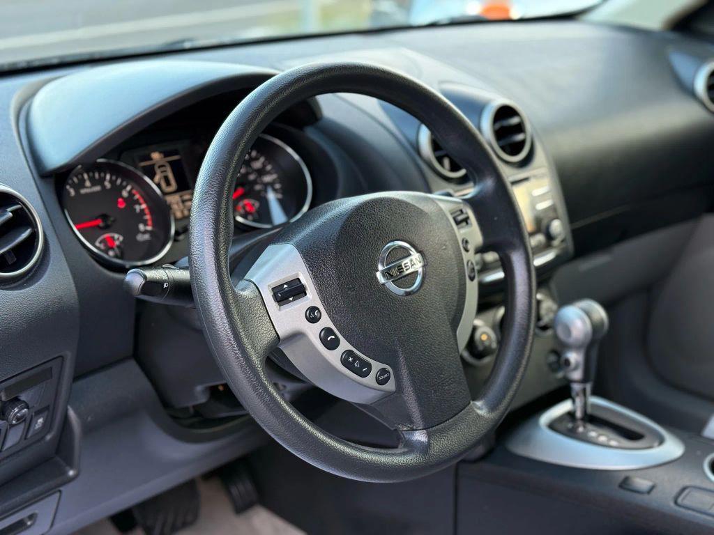 used 2014 Nissan Rogue Select car, priced at $6,995