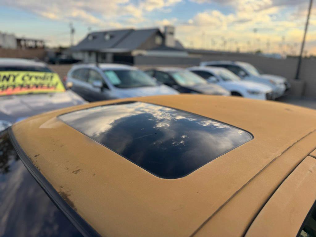 used 2006 Lincoln Town Car car, priced at $7,995