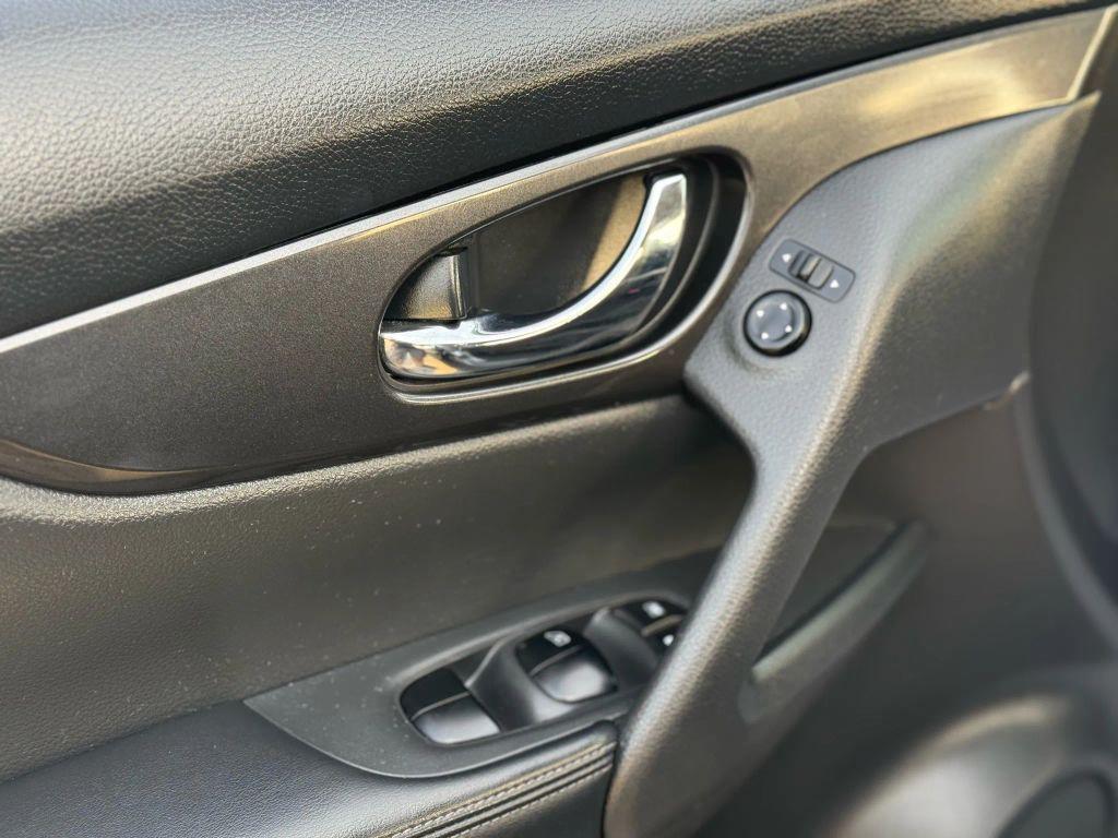 used 2017 Nissan Rogue car, priced at $9,495