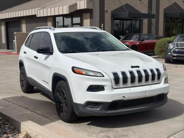 used 2015 Jeep Cherokee car, priced at $6,995