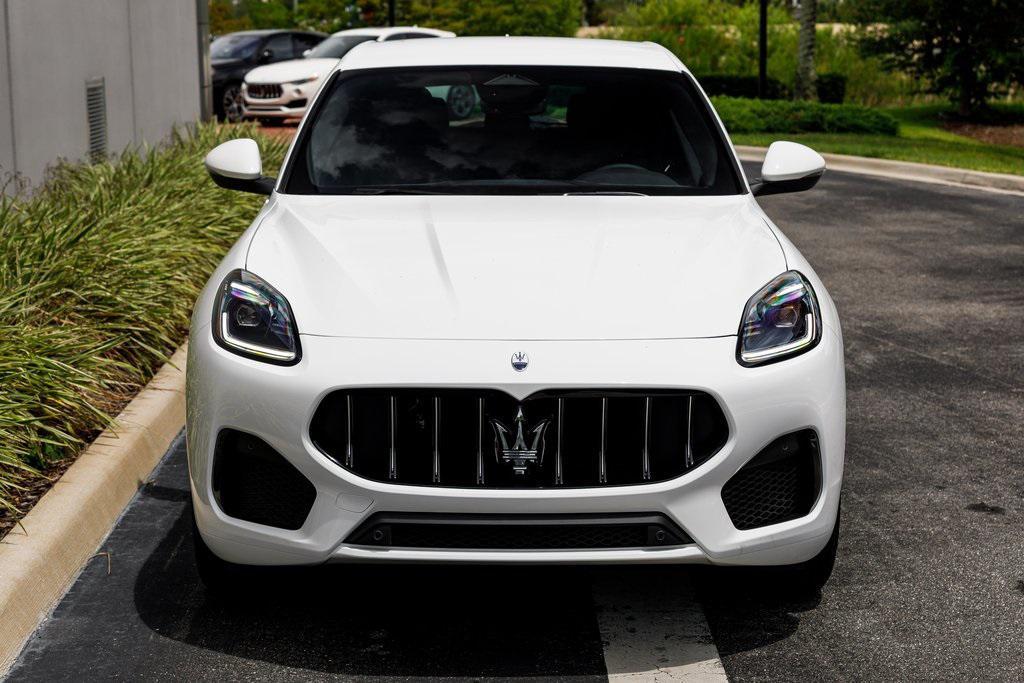 new 2025 Maserati Grecale car