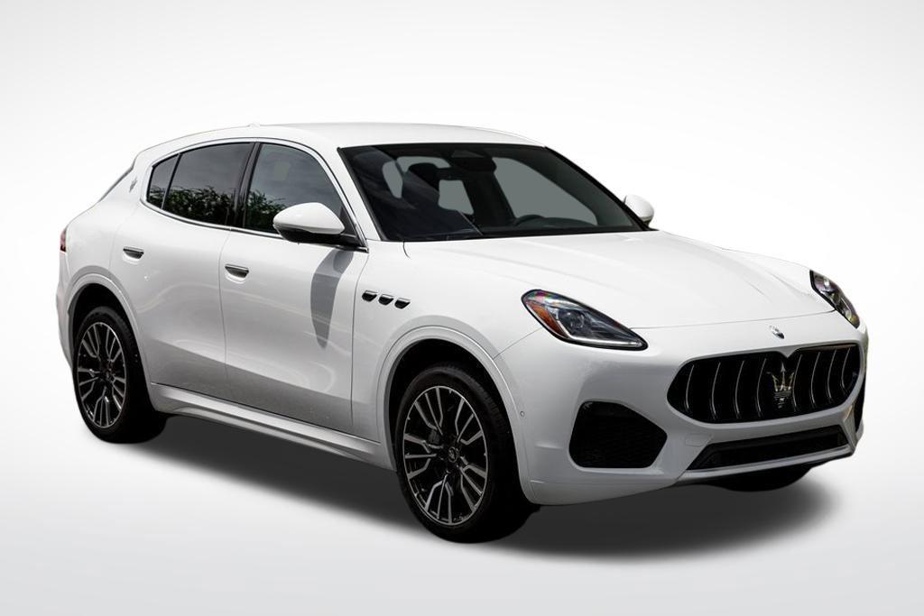 new 2025 Maserati Grecale car, priced at $74,895
