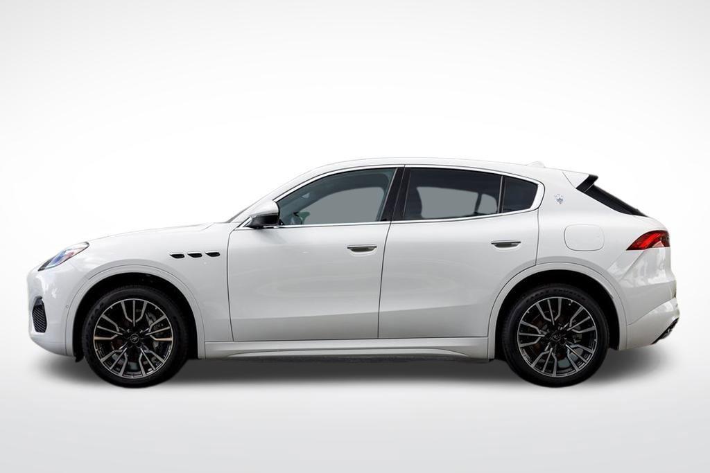 new 2025 Maserati Grecale car, priced at $74,895