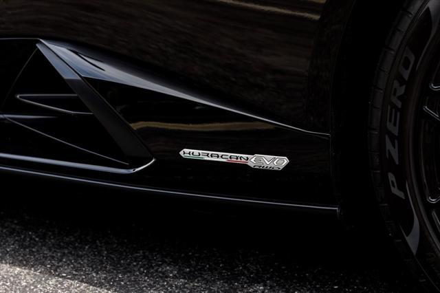 used 2021 Lamborghini Huracan EVO car, priced at $277,895