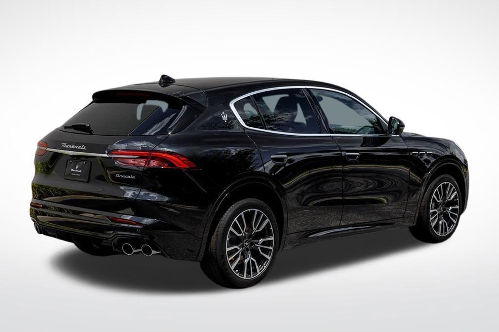 new 2025 Maserati Grecale car, priced at $77,900