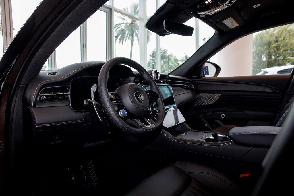 new 2025 Maserati Grecale car, priced at $77,900