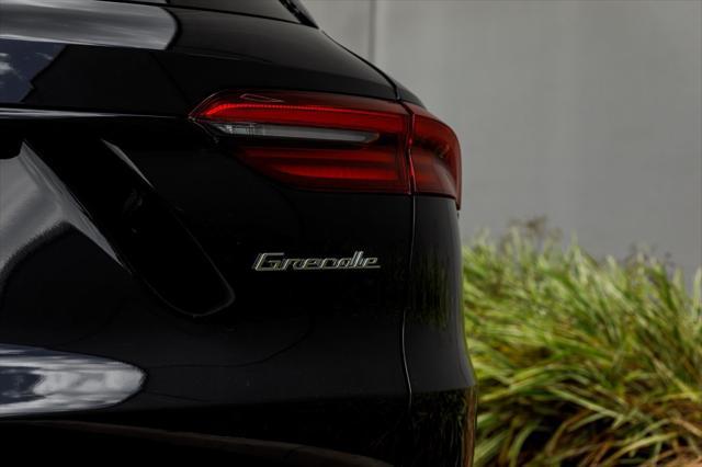 new 2025 Maserati Grecale car, priced at $100,225