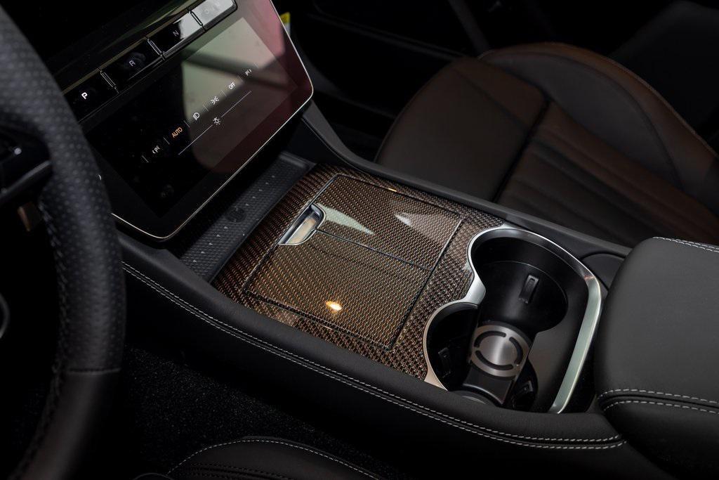new 2025 Maserati Grecale car, priced at $100,225