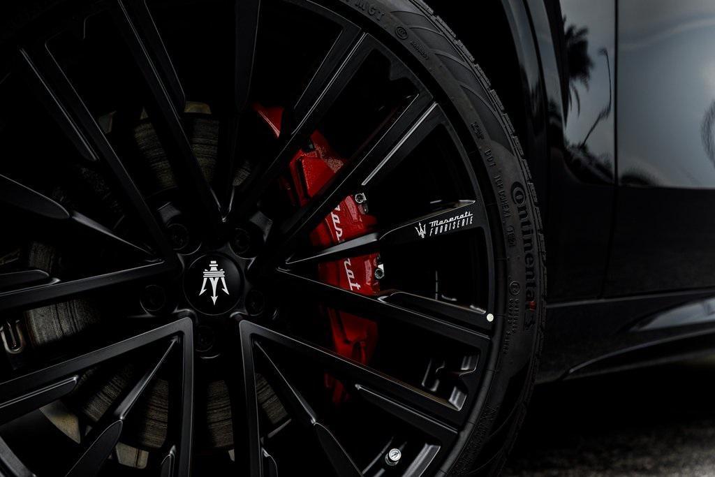 new 2025 Maserati Grecale car, priced at $100,225