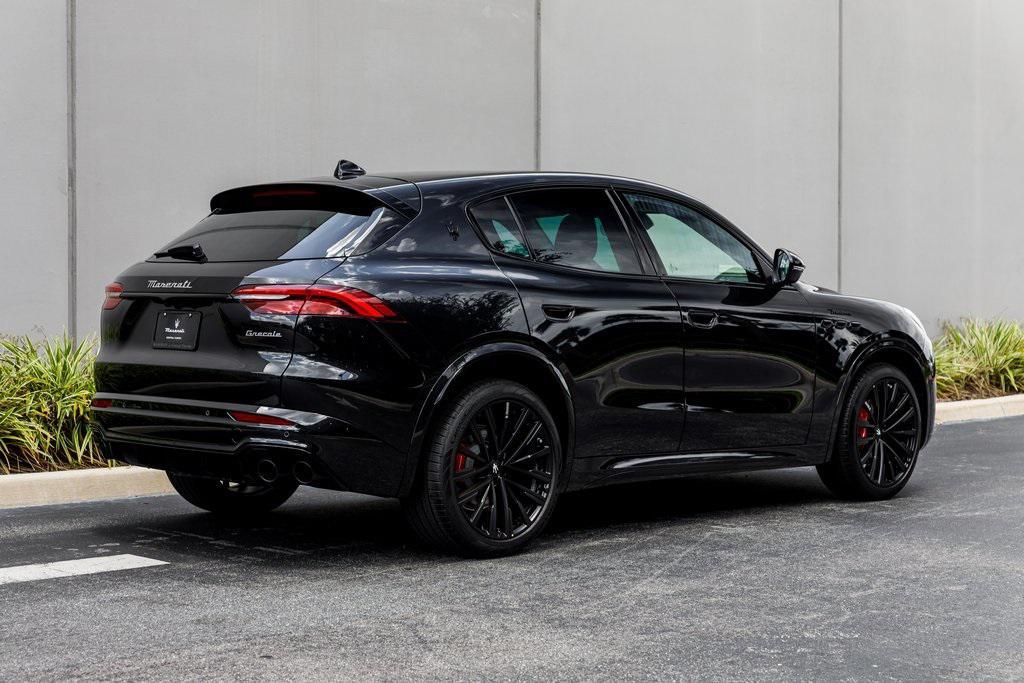 new 2025 Maserati Grecale car, priced at $100,225