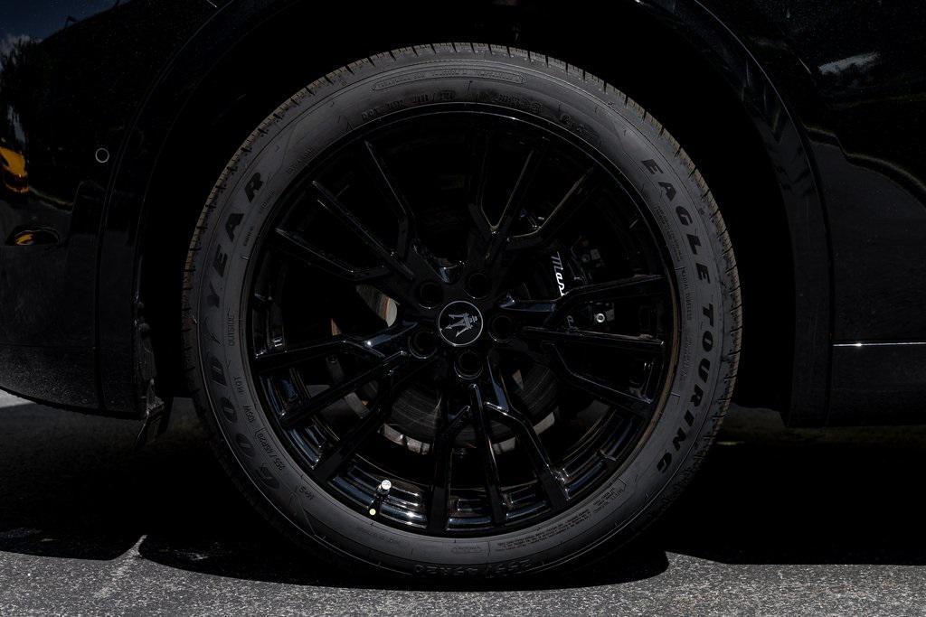 new 2025 Maserati Grecale car, priced at $78,425