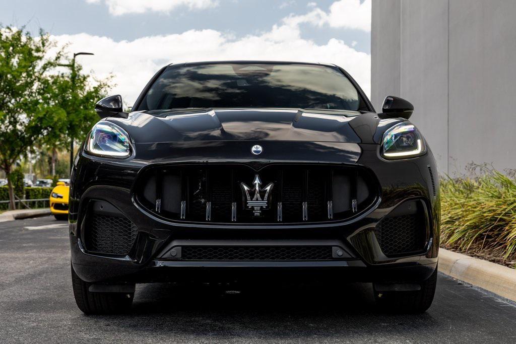 new 2025 Maserati Grecale car, priced at $78,425