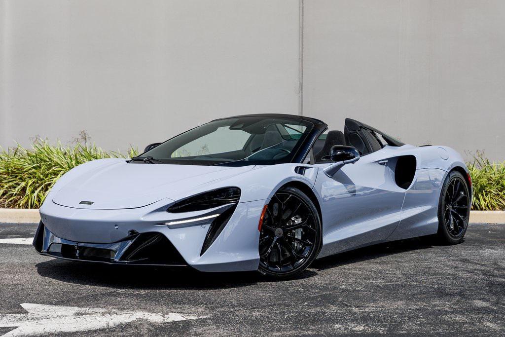 used 2025 McLaren Artura car, priced at $249,895