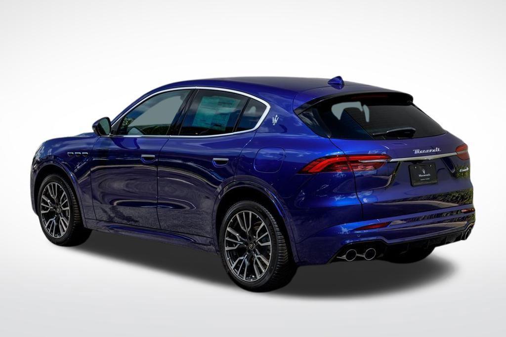 new 2025 Maserati Grecale car, priced at $77,900