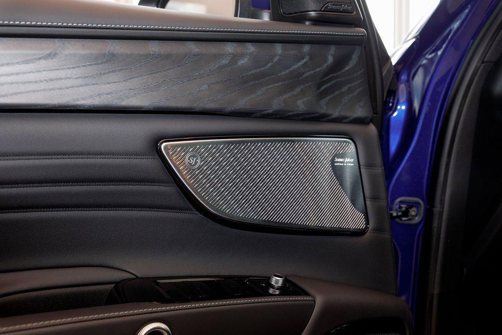 new 2025 Maserati Grecale car, priced at $77,900