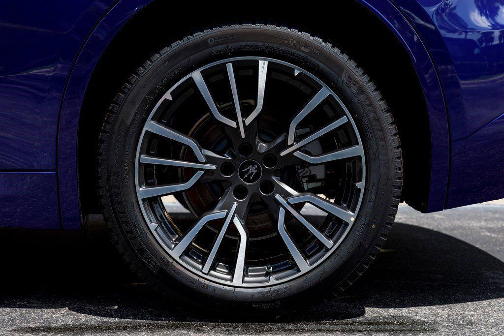 new 2025 Maserati Grecale car, priced at $77,900