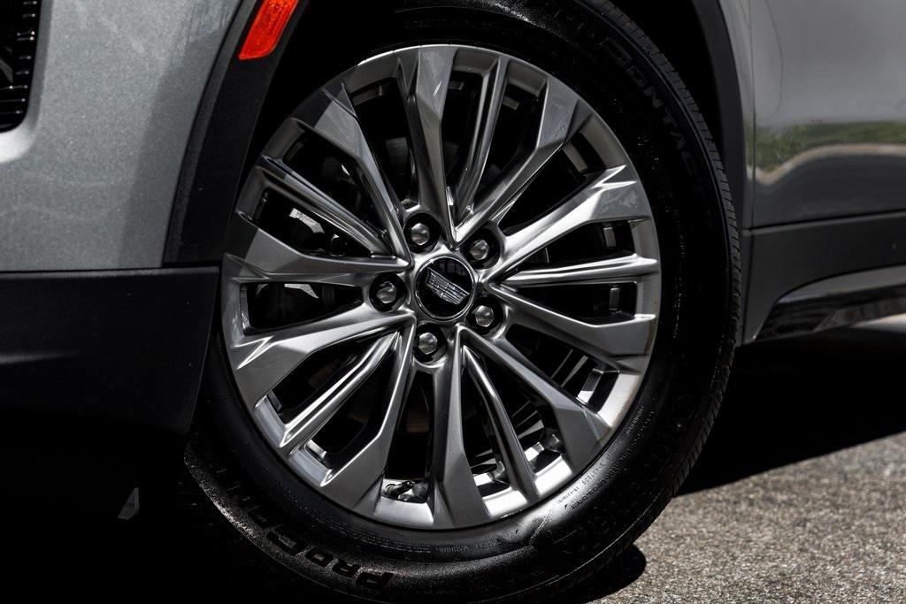 used 2025 Cadillac XT4 car, priced at $37,495