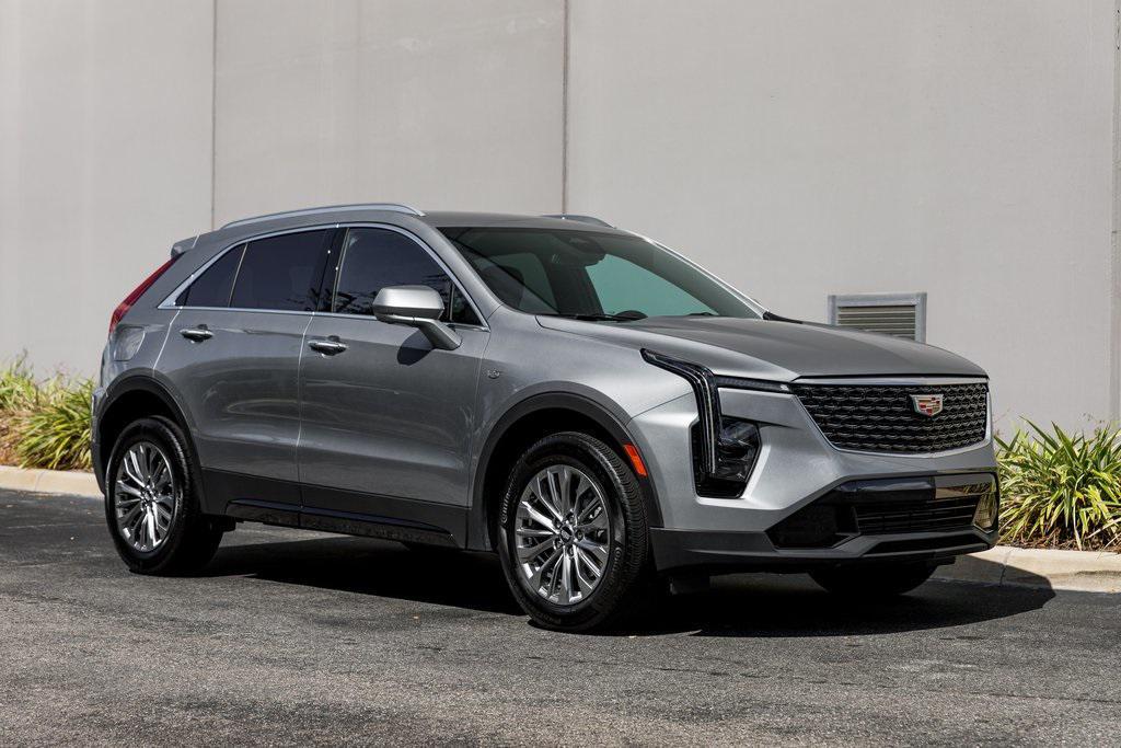 used 2025 Cadillac XT4 car, priced at $37,495