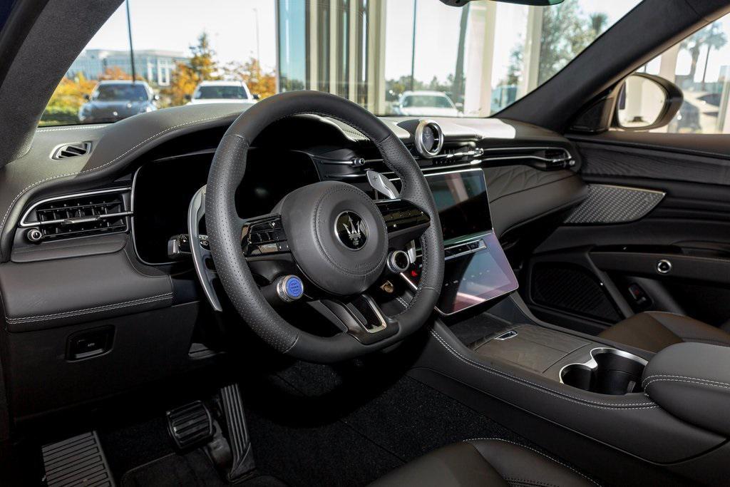 new 2025 Maserati Grecale car, priced at $81,155